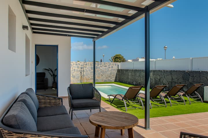Outdoor space at Rubicón II