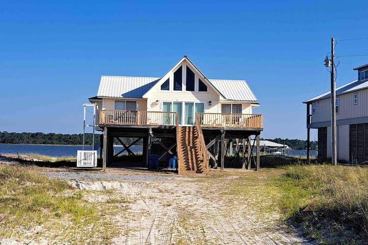 4 Br Home With Loft And Internet - Gulf Shores, AL