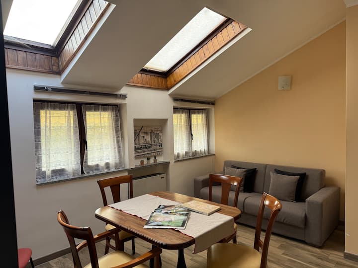 Trilocale Ideale Soggiorni Medi Vicino Milano - Saronno