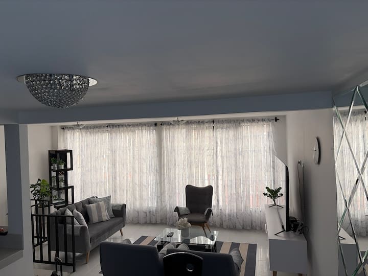 Apartamento De Lujo, Comodidad Y Confort. - Montenegro