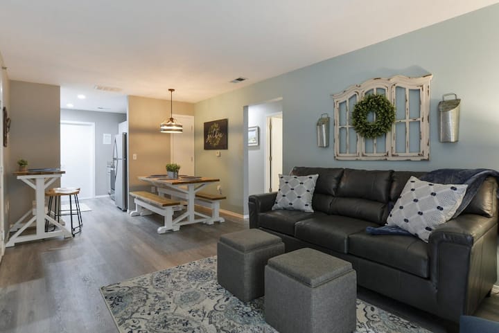 Comfort Cottage - No Stairs! - Branson, MO