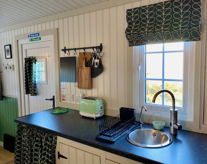 Tranquil Island Shepherd Hut - Arran