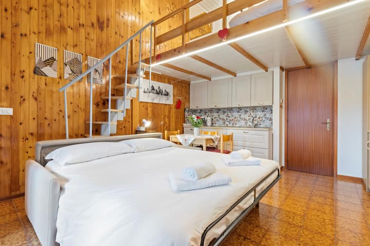 Kitanda cha sofa sebuleni - jikoni