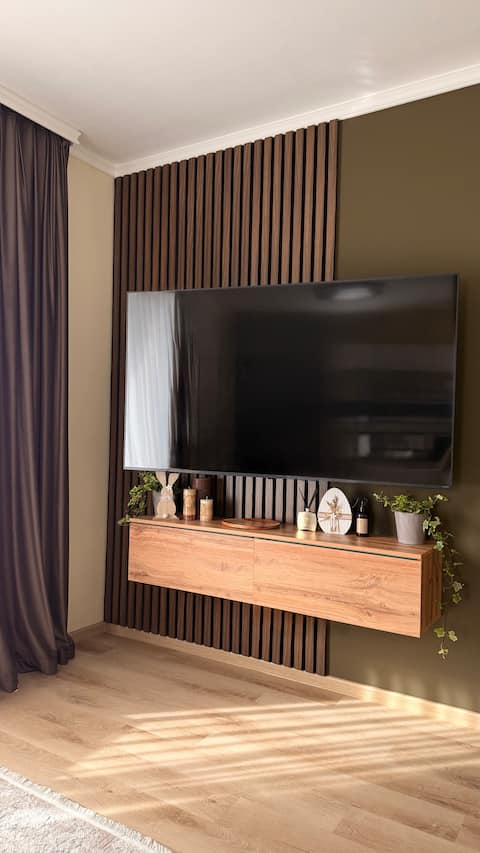 Popular Airbnb listing: Brownie Prague Design Apartment, free parking in Praha 5