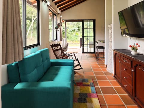 Top performing Airbnb: Beautiful cabin in La Mesa, prime location in Piedecuesta