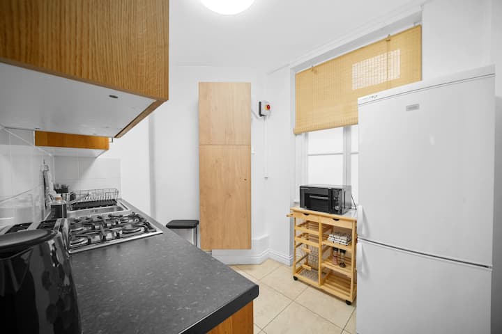West End - Sleeps 6 - Amazing Location - Londres
