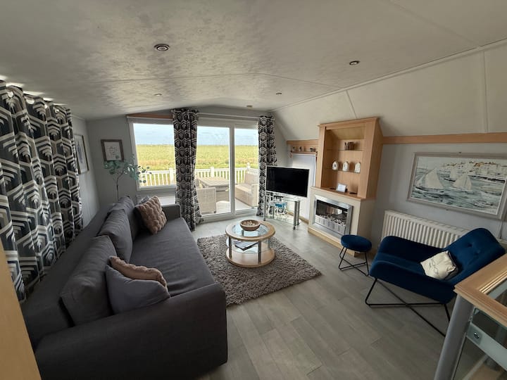 Stunning Luxury Property With Countryside Views - Camber Sands