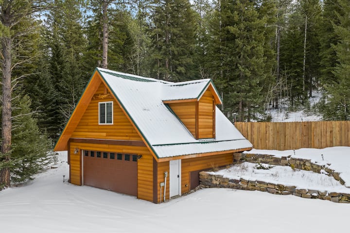 Studio, Secluded Hot Tub Couples Getaway