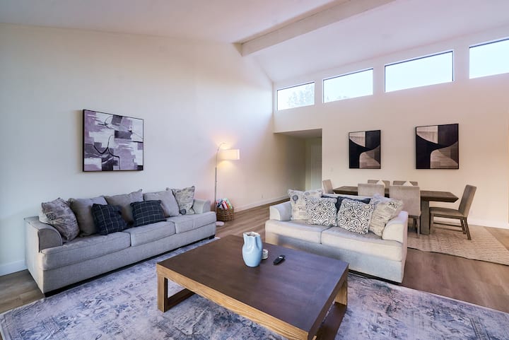 Oasis Retreat, Pool By Golf Course - Palm Desert, CA