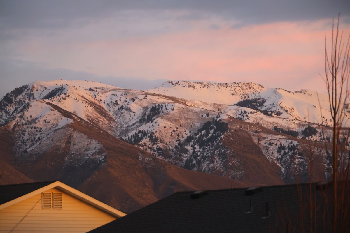 Spacious 5B Ogden Basecamp - Skiing+Weber+Hill AFB