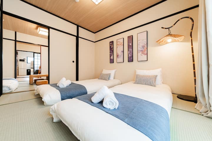 2br6ppl&2 Stops Namba Shinsaibashi - Japan