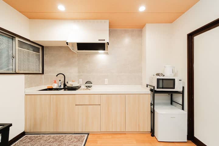 4ppl&2brapt/2nd Floor/2stops To Namba - Japan