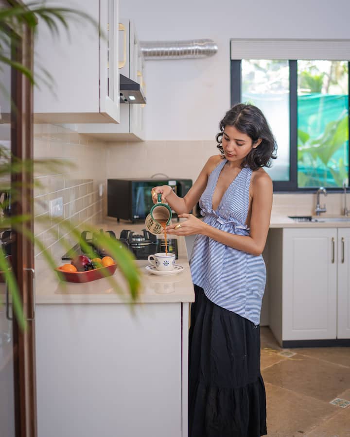 Full kitchen image 1