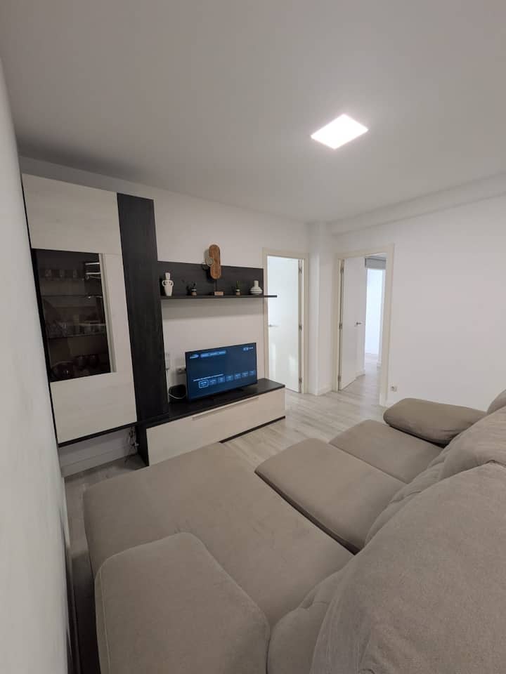 Amplio Y Luminoso Apartamento En Bilbao - Bilbao