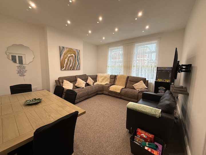 Numero Uno Budget Stays 4br For Workers & Groups - Newcastle upon Tyne