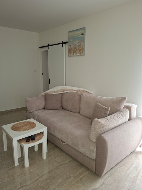 Successful Airbnb property: Apartman Lana in Dobrota