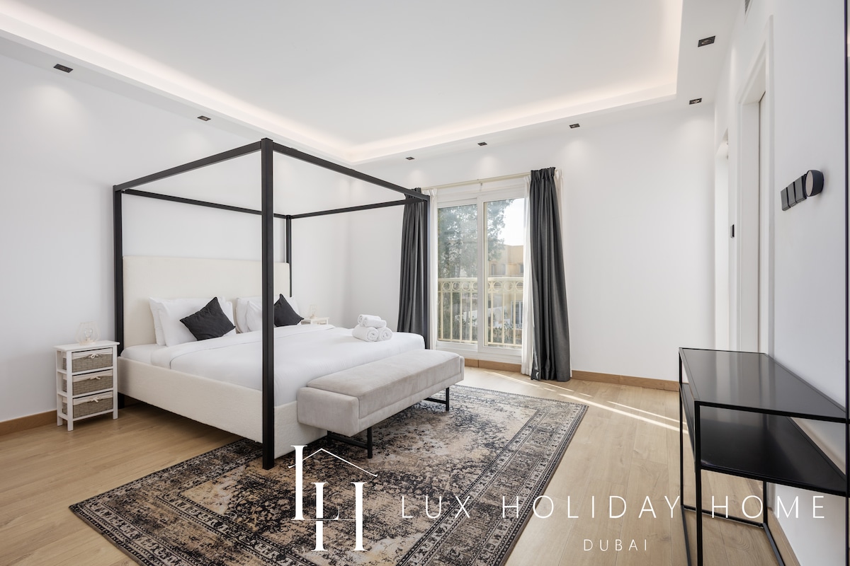 LUX | The Serene Springs Villa