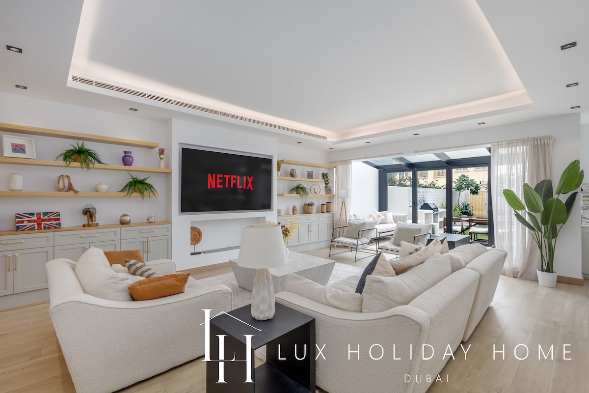 LUX | The Serene Springs Villa - 4