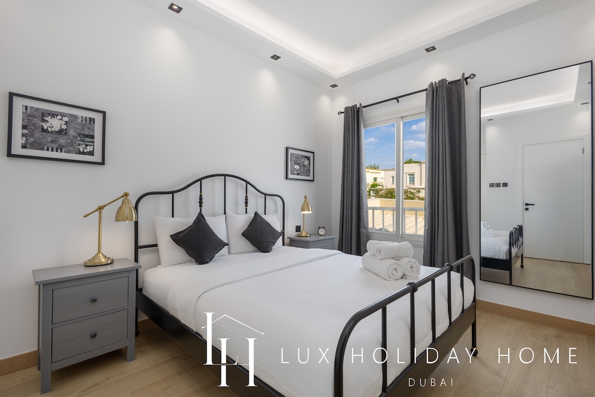 LUX | The Serene Springs Villa - 2