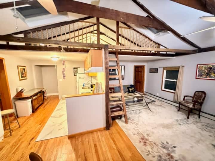 Skylighted 2br, Whole Floor Is Yours - Brooklyn, NY
