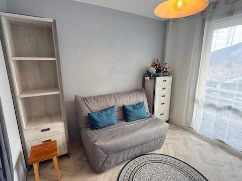 Airbnb performant: Bright and cozy, a stone's throw from the slopes à Bellevaux