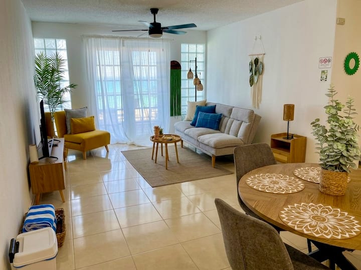 Oceanfront Retreat |Balcón Privado Y Playa A Pasos - Luquillo