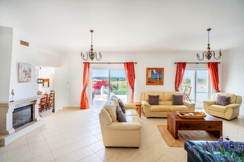 Popular Airbnb listing: Stunning 4 bed villa+pool Sea, Golf, Nature views in Guia