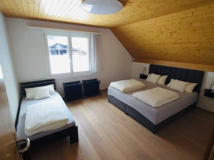 Schlafzimmer 2