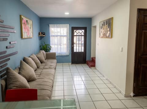 Popular Airbnb listing: "Entire house in Tonalá, steps from the center" in Tonalá