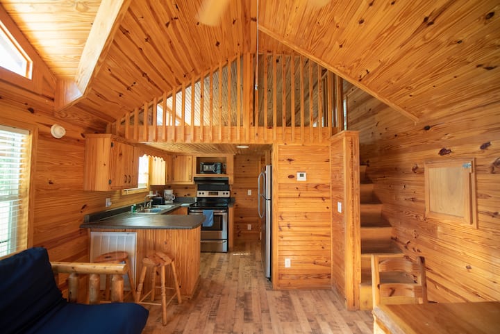 Yogi Bear Cabin In Texas Hill Country - Wimberley, TX