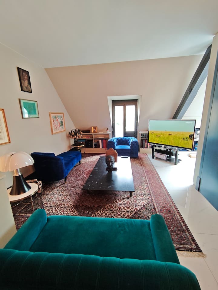 Spacious 90m² Top-floor Apt – Champel, Geneva - Geneve