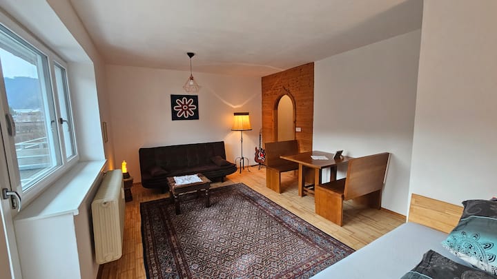 Helle, Hochwertig Neu Renovierte, Künstlerwohnung - Innsbruck