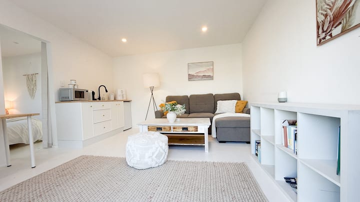 Your Private Cosy Retreat Close To The Beach - Maraetai