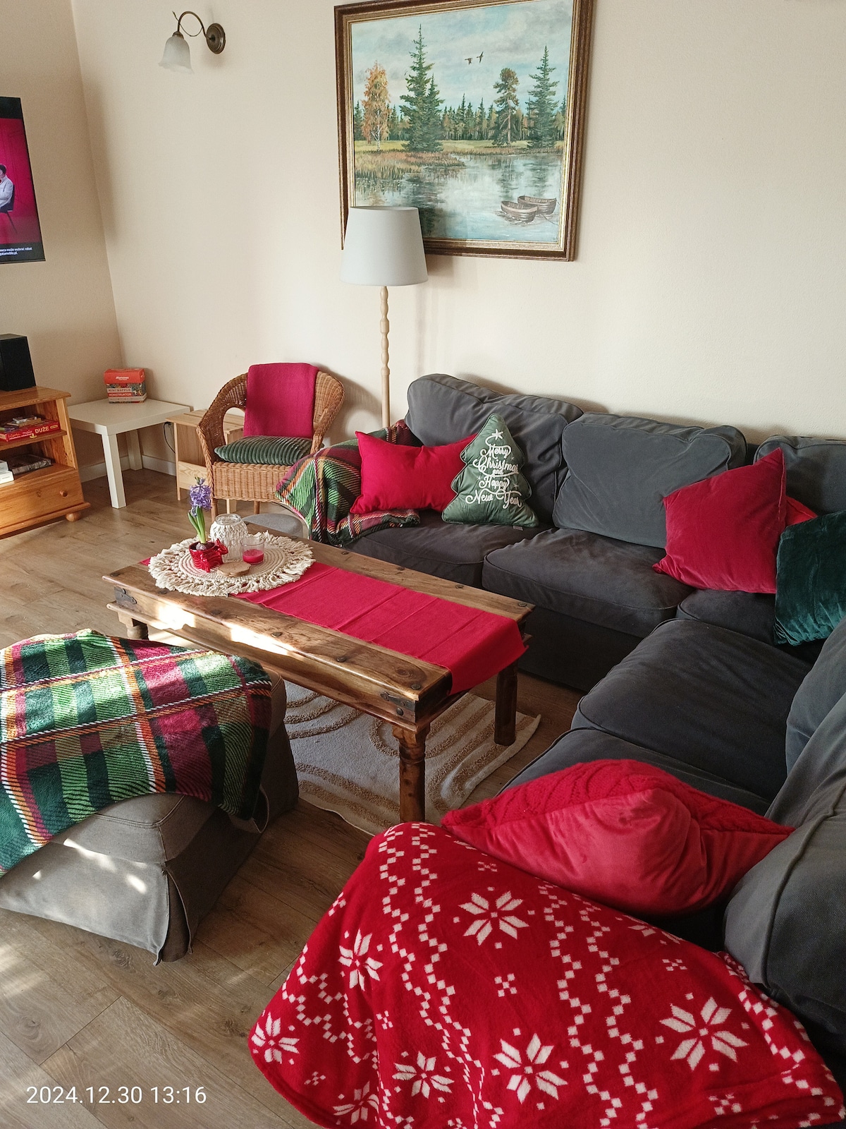 Katika hali ya sherehe.