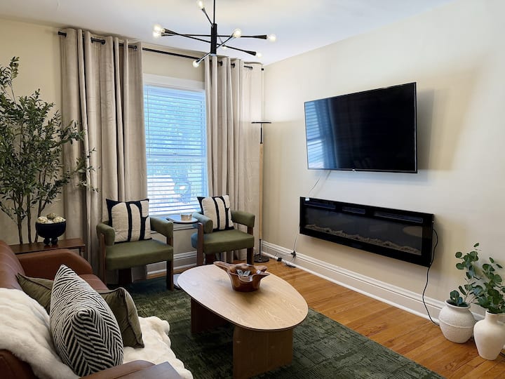 Urban Den On 24th Unit 4 By The Zoo - Omaha, NE