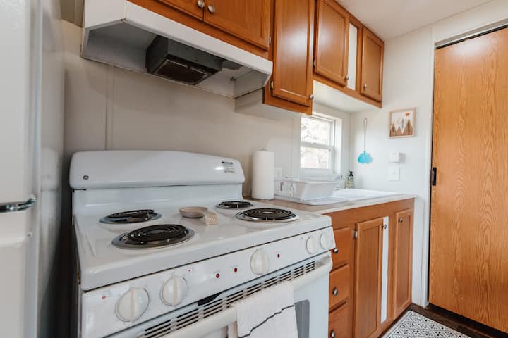 Lake Barkley, Fish, Hunt & Relax – Cozy Tiny Home - ケンタッキー湖
