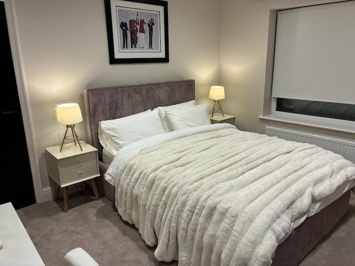Master bedroom with king size bed