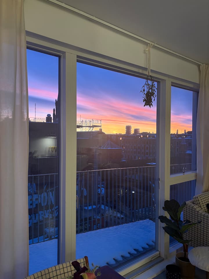 Bright Apartment W/ Balcony And Views In Vesterbro - Kopenhagen