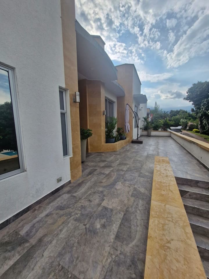 Casa Campestre En Ciudad JardÃn - Cali