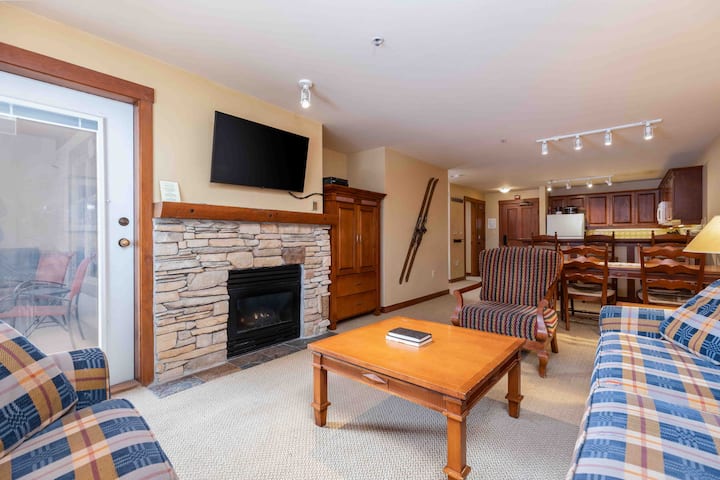 Powderhorn Suite-ski/out, Hot Tub W/ Mountain View - Solitude, UT