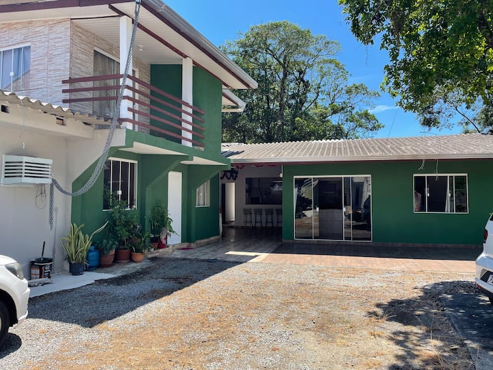 Sobrado Em Caiobá - Matinhos