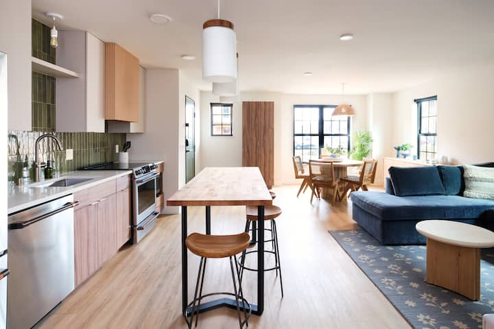 The Dylin Hotel | Superior Two Bedroom - Madison, WI