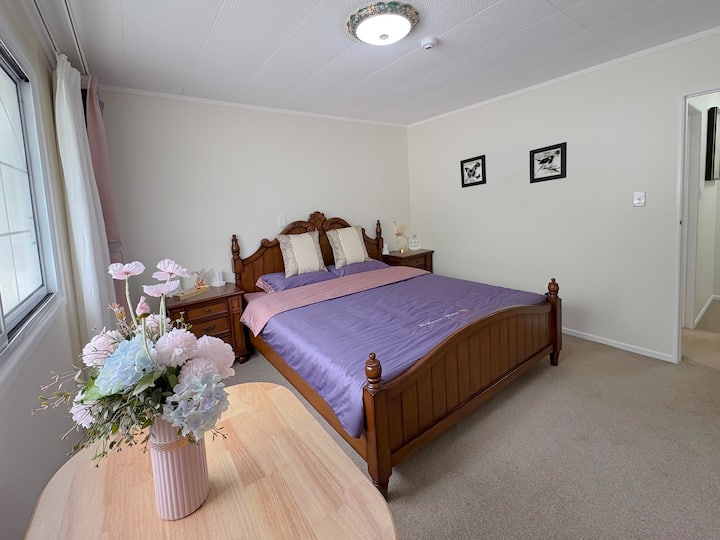 En-suite Bedroom A Near Cbd With Gated Parking - Rotorua