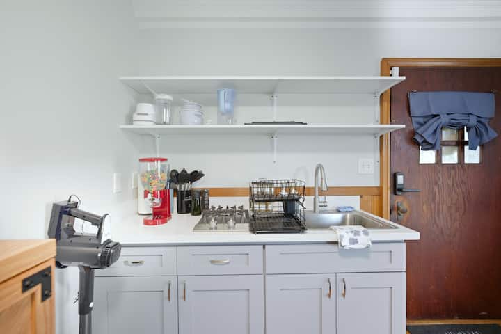 Designer Chic Studio | Work-friendly&private Gate - El Monte