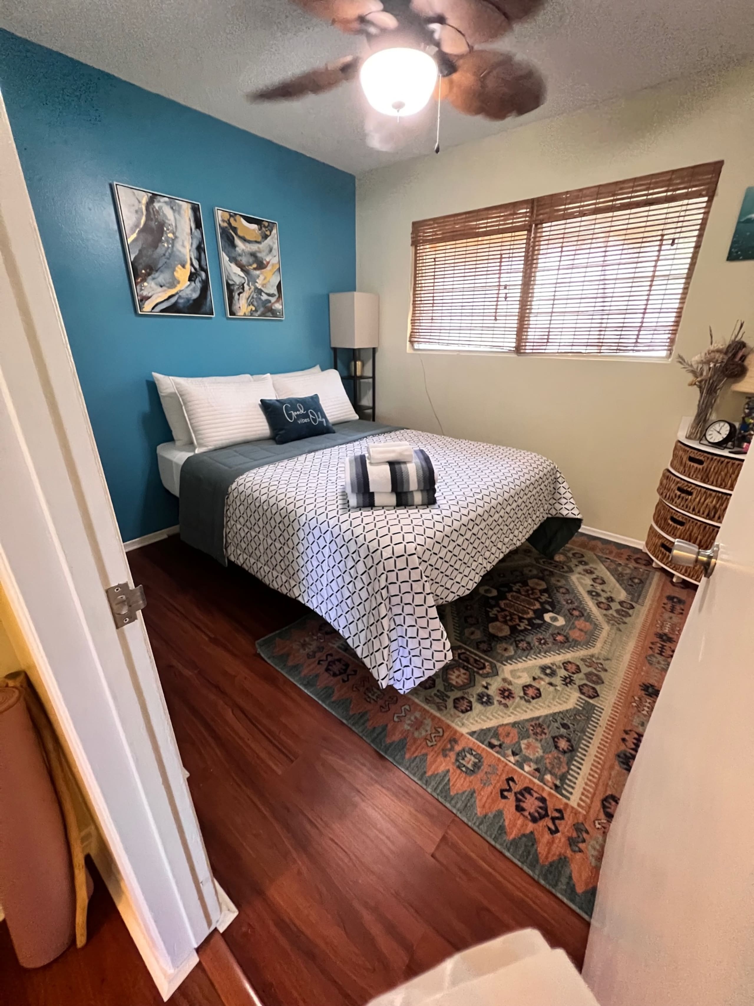 Condo in Kailua-Kona · ★4.89 · 2 bedrooms · 2 beds · 1 bath - Image 8