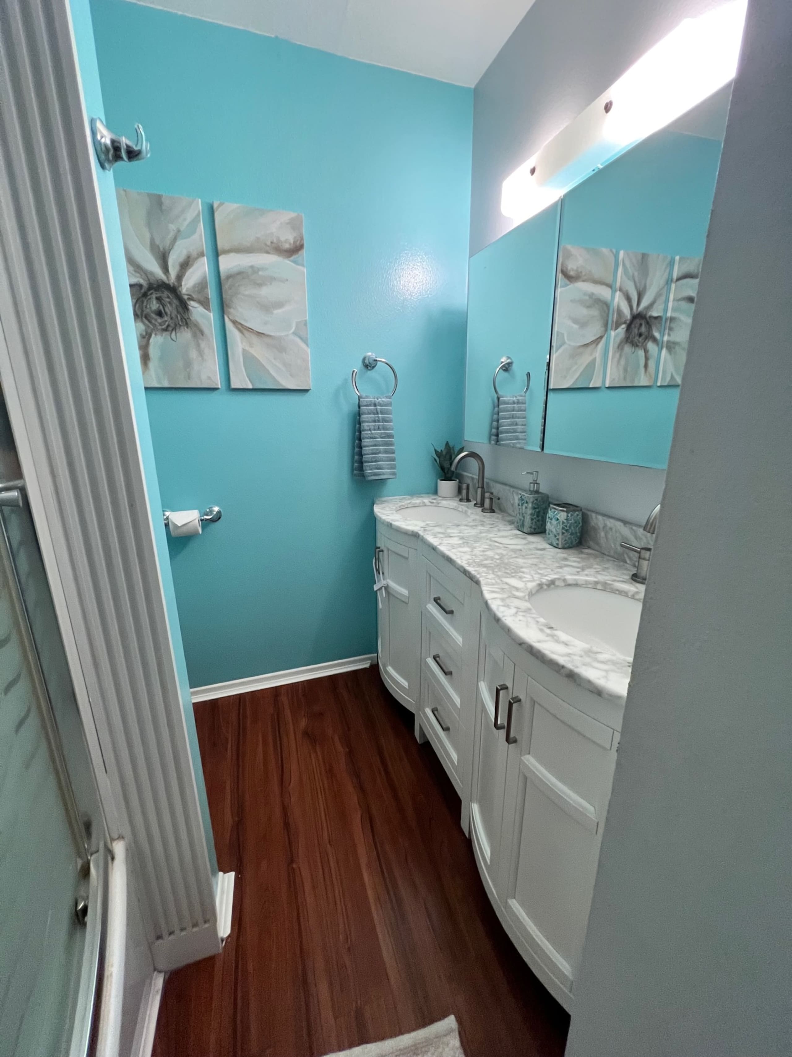 Condo in Kailua-Kona · ★4.89 · 2 bedrooms · 2 beds · 1 bath - Image 9
