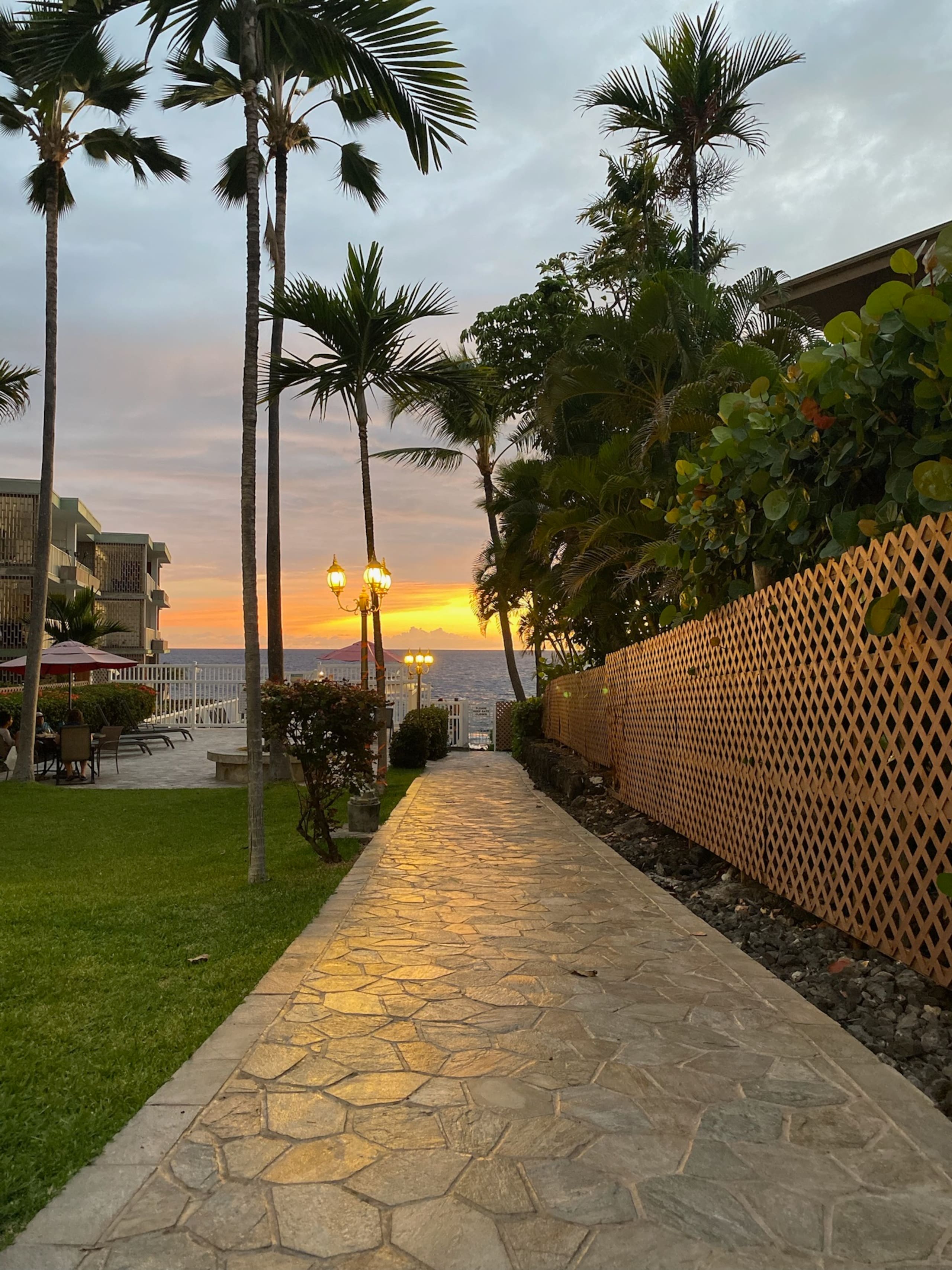 Condo in Kailua-Kona · ★4.89 · 2 bedrooms · 2 beds · 1 bath - Image 20