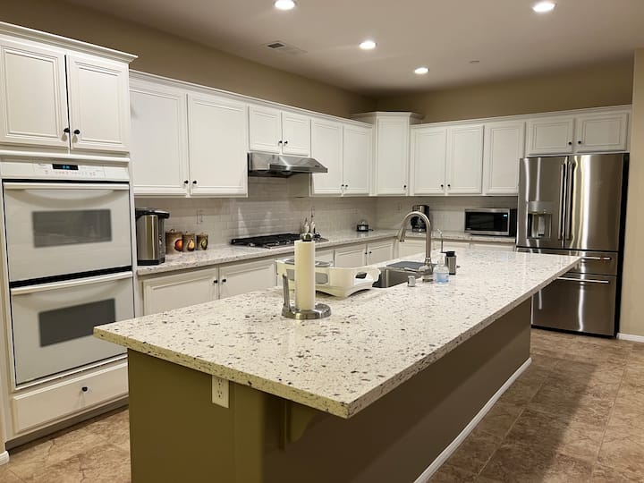 Spacious Entire Home – Perfect For Families - Chino Hills State Park, Chino Hills