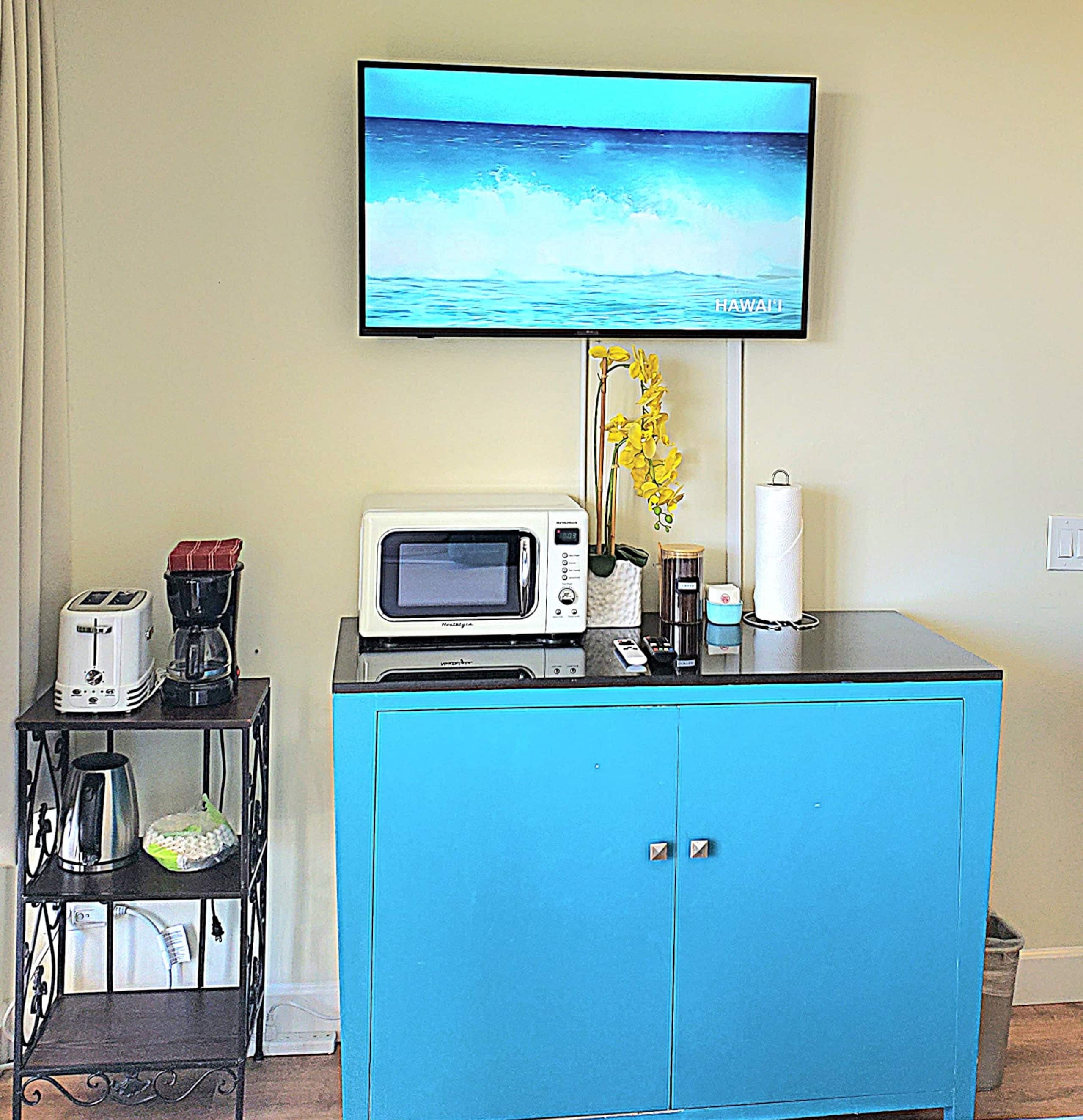 Hotel in Honolulu · ★4.84 · 1 bedroom · 1 bed · 1 private bath - Image 7