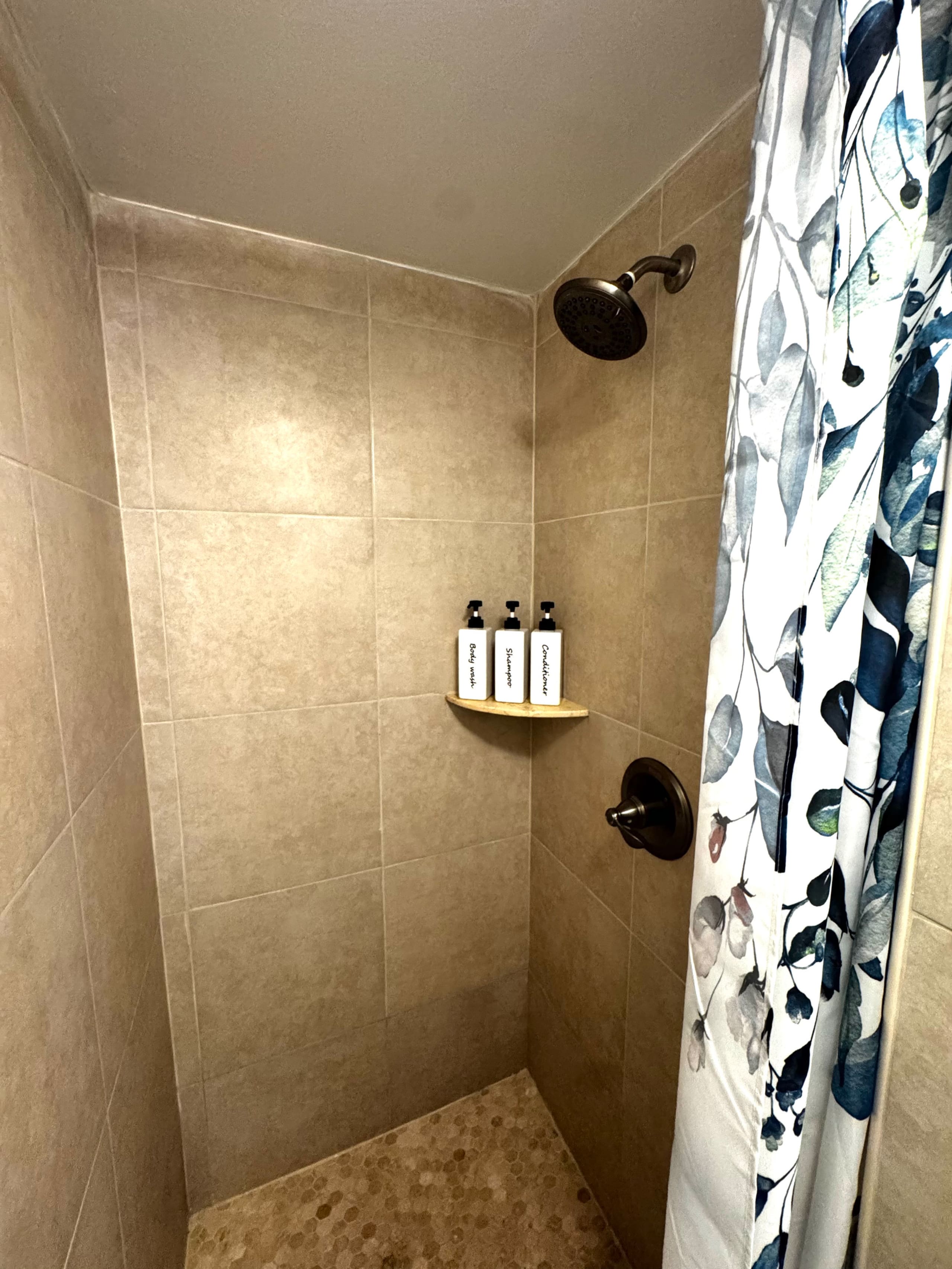 Hotel in Honolulu · ★4.84 · 1 bedroom · 1 bed · 1 private bath - Image 16